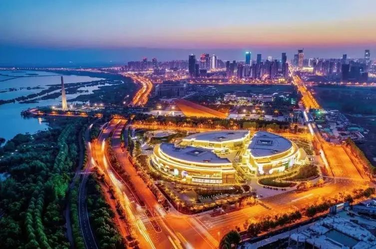 江南水乡，安徽——历史与现代的交响之地