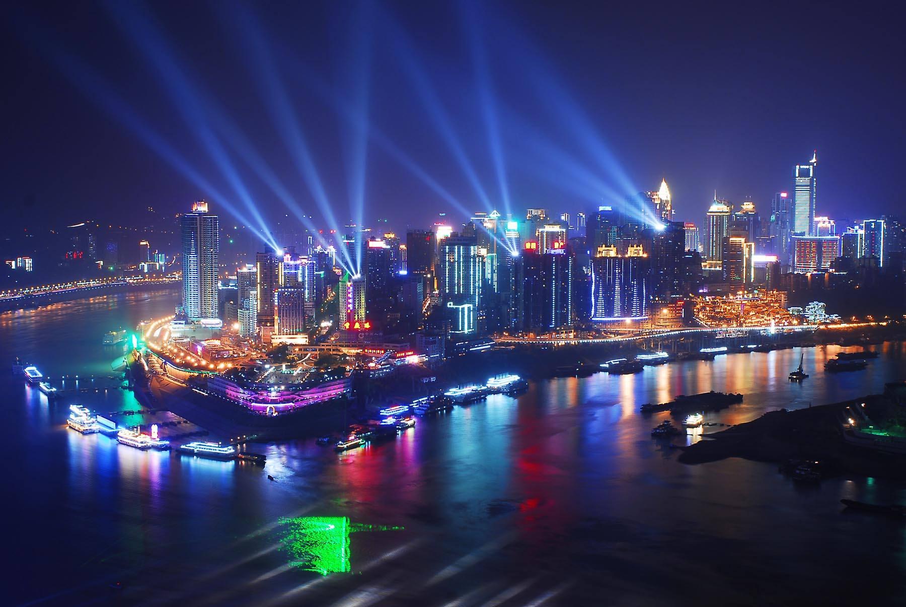 重庆，活力四溢的现代大都市与历史底蕴交相辉映